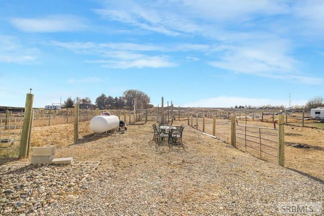 2492 E 2100 N, House other with 6 bedrooms, 4 bathrooms and 2 parking in Hamer ID | Image 29