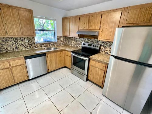 104-10442 Sunrise Lakes Blvd, Sunrise, FL, 33322-5963 | Card Image