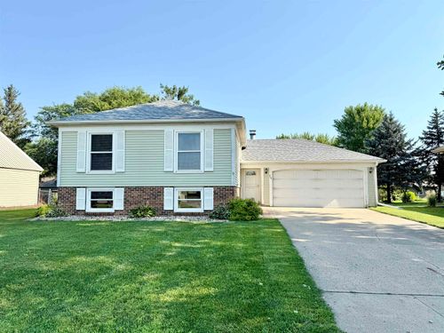 209 Southmoor Dr, Spencer, IA, 51301-5646 | Card Image