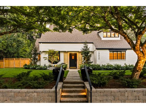 10950 S Aventine Ave, Portland, OR, 97219-7802 | Card Image