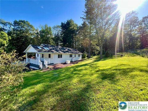 120 Bisbing Rd, Henryville, PA, 18332-7110 | Card Image