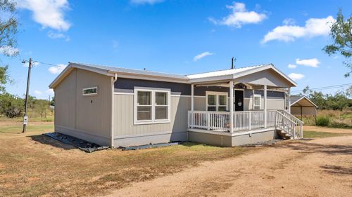 321 Flag Creek Ranch Cir, Llano, TX, 78643-2118 | Card Image