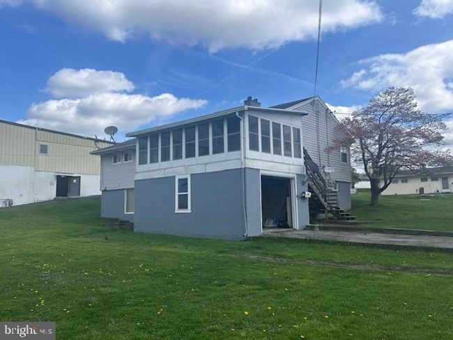 901 Walnut St, House other with 5 bedrooms, 2 bathrooms and null parking in ROARING SPRING PA | Image 9