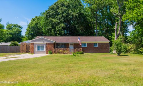 200 Dale Dr, Jacksonville, NC, 28540-3912 | Card Image
