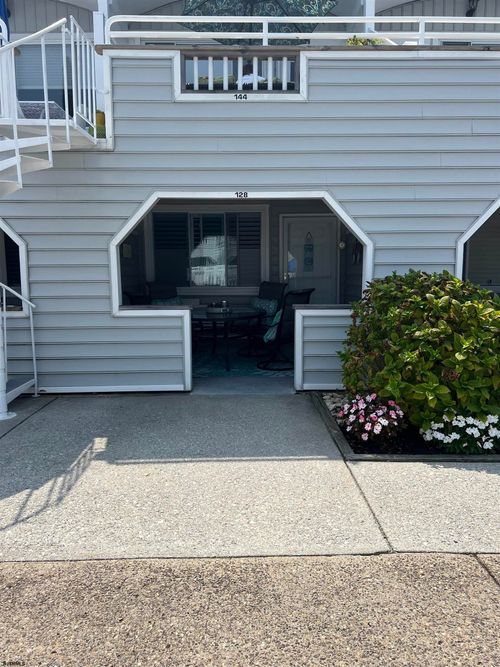 9510 Amherst Ave, MARGATE CITY, NJ, 08402-1080 | Card Image