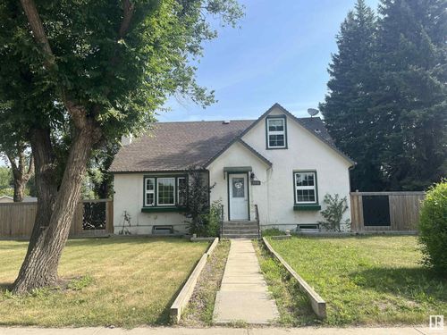 5240 55 Ave, Viking, AB, T0B4N0 | Card Image