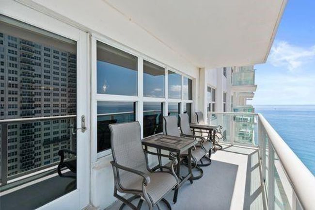 APT-1805 - 3550 Galt Ocean Dr, Condo with 2 bedrooms, 2 bathrooms and null parking in Fort Lauderdale FL | Image 7