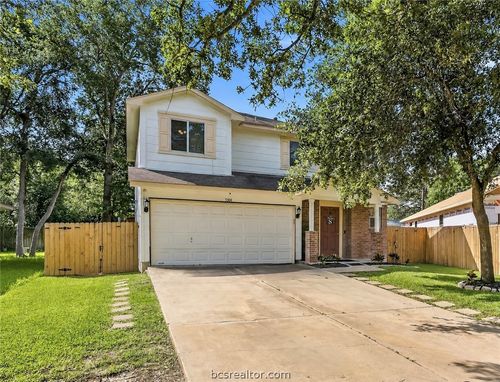 3304 Judythe Ct, Bryan, TX, 77803-0413 | Card Image