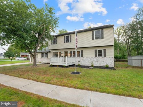 242 S Poplar St, GIBBSTOWN, NJ, 08027-1206 | Card Image