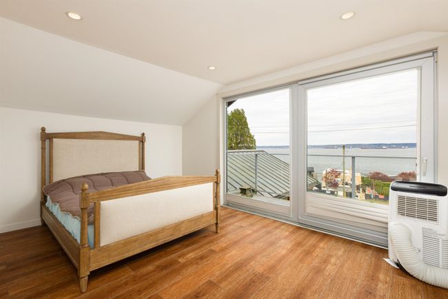 2771 Bellevue Avenue, House other with 5 bedrooms, 3 bathrooms and 5 parking in West Vancouver BC | Image 17