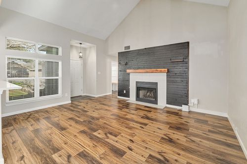 2207 Raintree Path, Round Rock, TX, 78664-7712 | Card Image