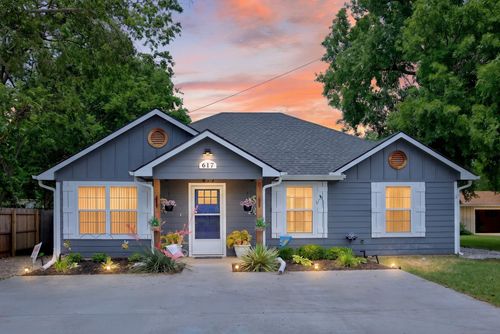 617 N Jordan Street, Whitesboro, TX, 76273 | Card Image