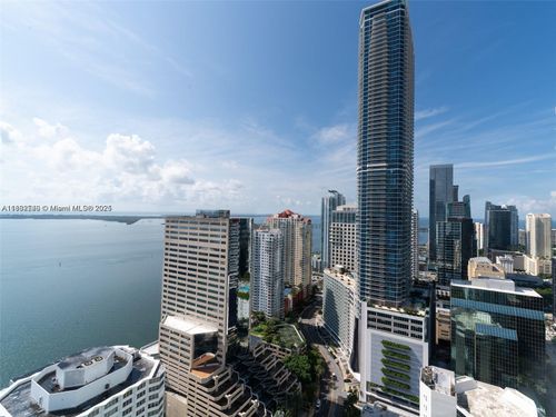 apt-3905-950 Brickell Bay Dr, Miami, FL, 33131-3958 | Card Image