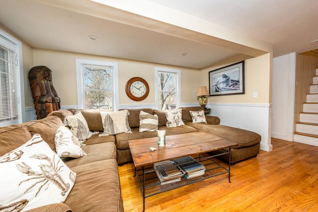 livroom1 | Image 18