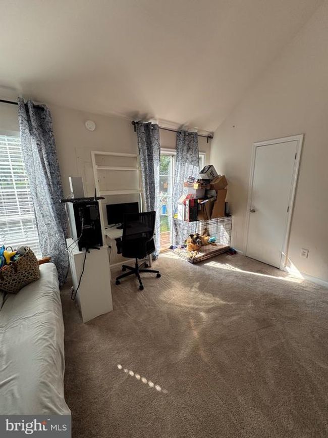 6215 Stonepath Cir, Townhouse with 2 bedrooms, 2 bathrooms and null parking in CENTREVILLE VA | Image 19