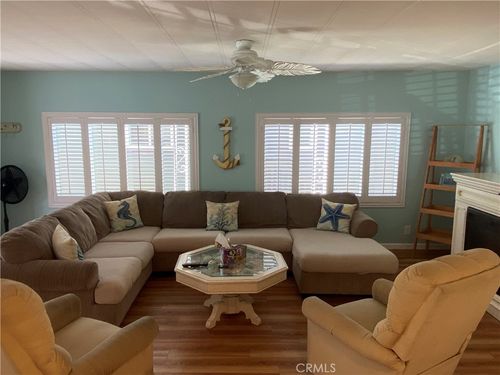 spc-647-80 Huntington St, Huntington Beach, CA, 92648-5362 | Card Image