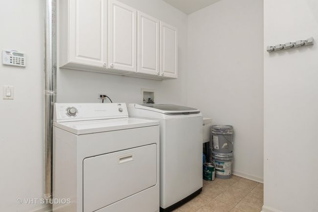 1520 Mansfield Dr, House other with 3 bedrooms, 2 bathrooms and 2 parking in Aurora IL | Image 17