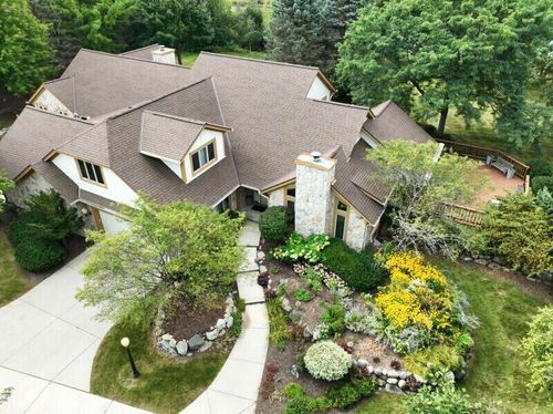 2b-N19W22081 Fox View Court, Pewaukee, WI, 53186 | Card Image