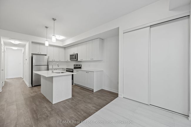 E8 - 20 Palace St, Condo with 2 bedrooms, 2 bathrooms and 1 parking in Kitchener ON | Image 27