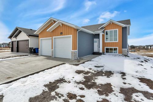 42 Tarzwell Avenue, Red Deer, AB, T4S0N7 | Card Image