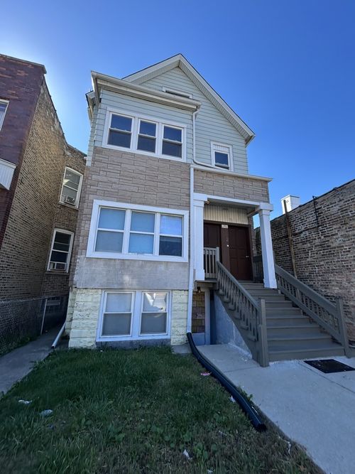 apt-2-3532 N Elston Ave, Chicago, IL, 60618-8645 | Card Image