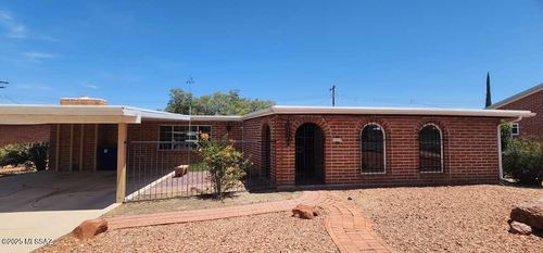 6965 E Calle Denebola, Tucson, AZ, 85710-5428 | Card Image