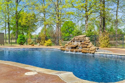 26 Turnberry Dr, Cabot, AR, 72023-8174 | Card Image