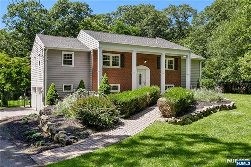 20 Hilltop Rd, Kinnelon, NJ, 07405-2163 | Card Image