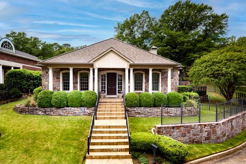 18 Saint Johns Pl, Little Rock, AR, 72207-3700 | Card Image