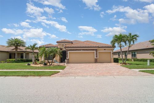 20323 Granlago Dr, Venice, FL, 34293-3260 | Card Image