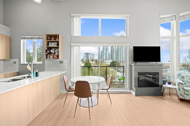 401 - 1188 Johnson St, Condo with 1 bedrooms, 1 bathrooms and 1 parking in Coquitlam BC | Image 8