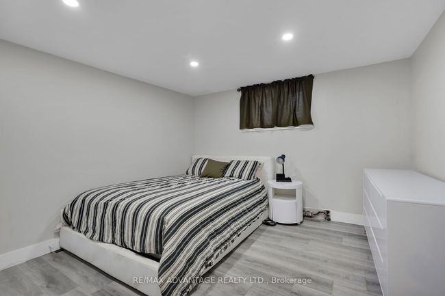 9755 Longwoods Rd, House other with 5 bedrooms, 3 bathrooms and 4 parking in London ON | Image 44