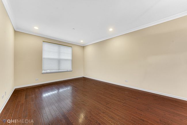 1253 Danforth Ct, Townhouse with 3 bedrooms, 3 bathrooms and 2 parking in Vernon Hills IL | Image 6