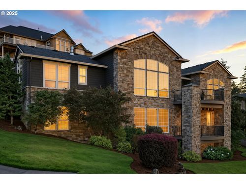 8547 Se Constance Dr, Happy Valley, OR, 97086-3406 | Card Image