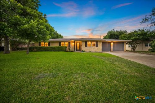 111 W Welton Ave, Temple, TX, 76501-1444 | Card Image