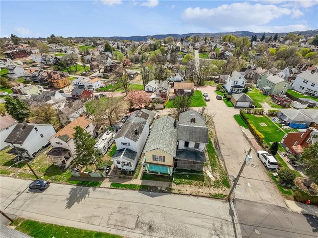 2802 Stewart St, House other with 3 bedrooms, 2 bathrooms and null parking in Mckeesport PA | Image 7