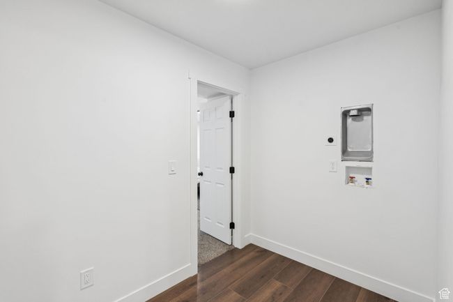 Laundry room on the Main Floor | Image 37