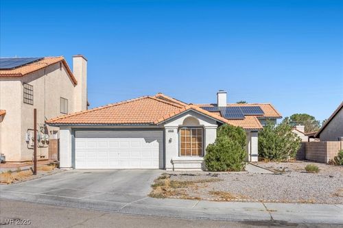4528 Strato Jet Way, North Las Vegas, NV, 89031-0106 | Card Image