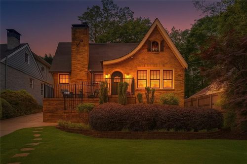 2580 Acorn Ave Ne, Atlanta, GA, 30305-3757 | Card Image