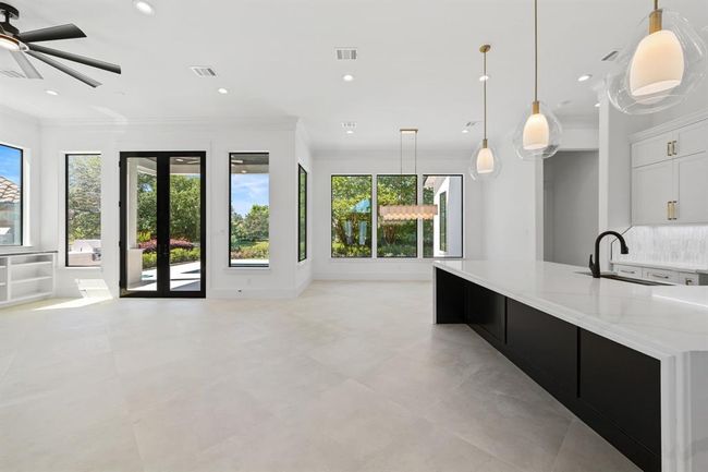 91 Lake Sterling Gate Dr, House other with 4 bedrooms, 5 bathrooms and 3 parking in Spring TX | Image 11