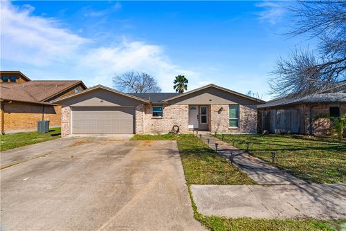 985 Ribbon Tail St, Corpus Christi, TX, 78418-5058 | Card Image