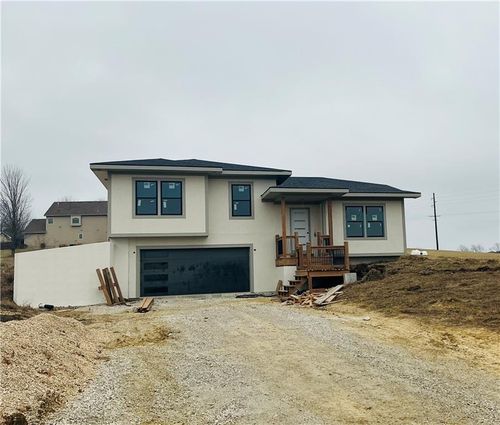 70 Sw Fairview Dr, Ottawa, KS, 66067-9300 | Card Image