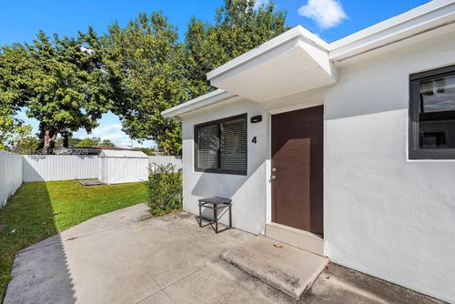 3-1911 Nw 30th St, Miami, FL, 33142-5963 | Card Image