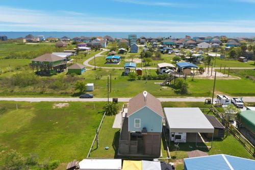 145 Jewel Dr, Crystal Beach, TX, 77650 | Card Image