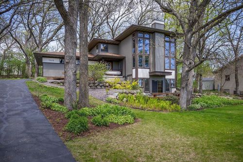 7122 Birchstone Dr, Madison, WI, 53719-5233 | Card Image