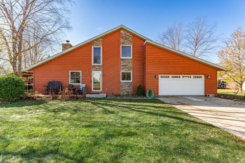 1530 Huntington Park Dr, Reedsburg, WI, 53959-1433 | Card Image