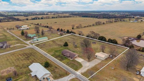1055 Kelsey Dr, Mount Vernon, MO, 65712-1368 | Card Image