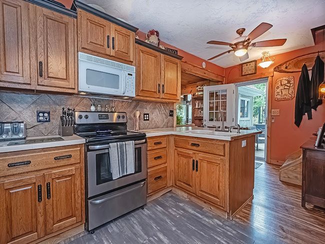 942 Rockland Station Rd, House other with 4 bedrooms, 2 bathrooms and 2 parking in Kennerdell PA | Image 17