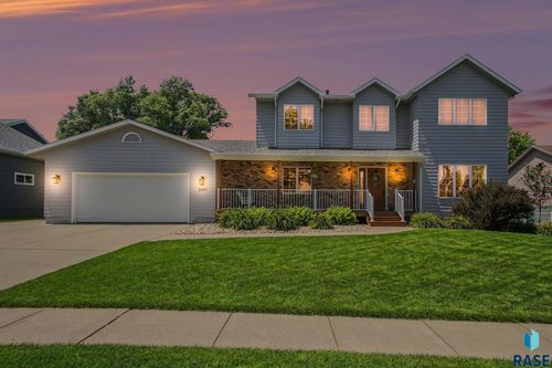 2009 S Oxford Ave Avenue, Sioux Falls, SD, 57106 | Card Image