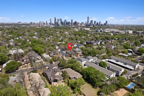 1806 Ford St, Austin, TX, 78704-3344 | Card Image